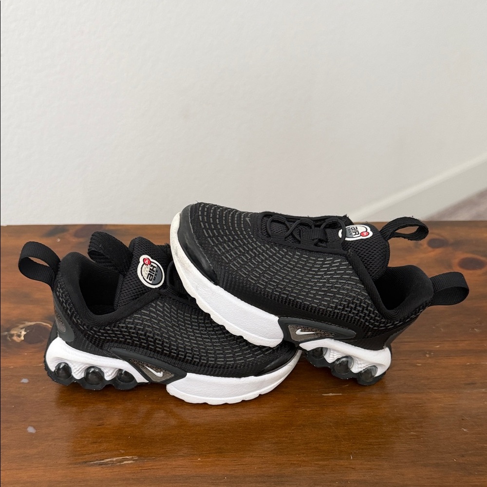 Nike Air Max DN (7C) Easy On